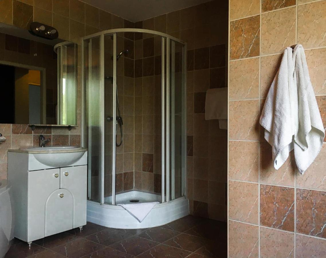 Hotel Dodo Biłgoraj エクステリア 写真