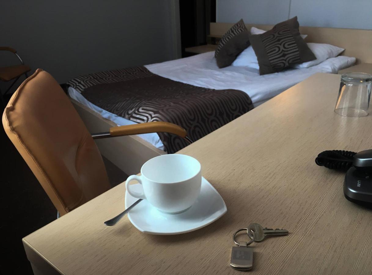 Hotel Dodo Biłgoraj エクステリア 写真
