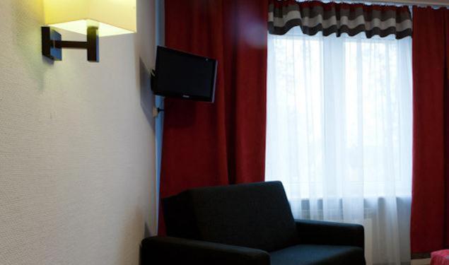 Hotel Dodo Biłgoraj エクステリア 写真